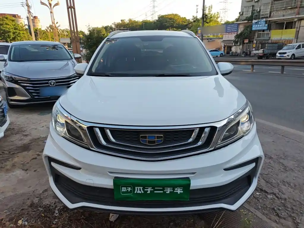 Geely Vision X3 — фото 3