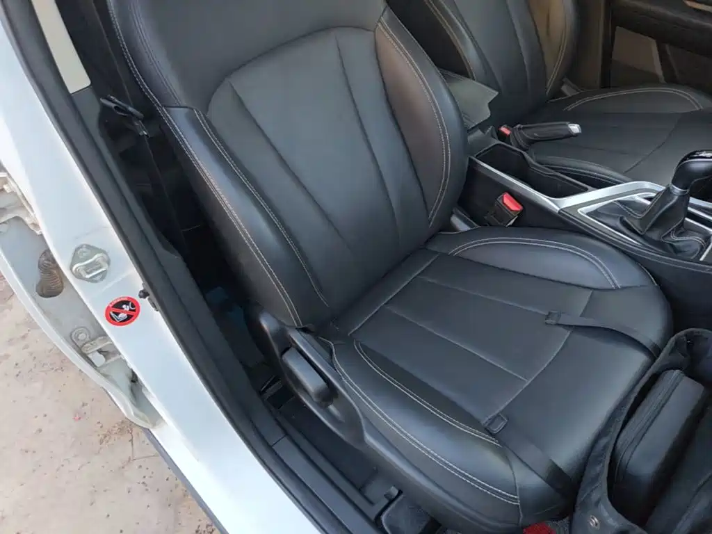 Geely Vision X3 — фото 25