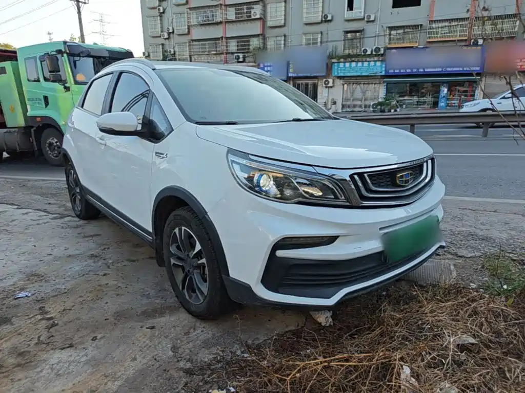 Geely Vision X3 — фото 4