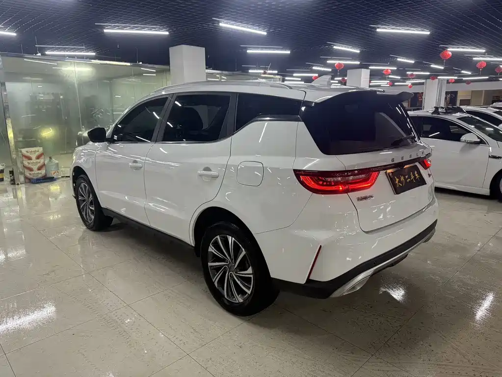 Geely Vision X6 — фото 3