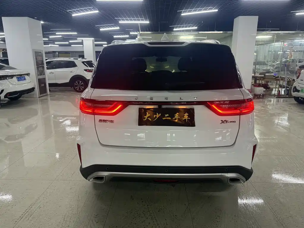 Geely Vision X6 — фото 5