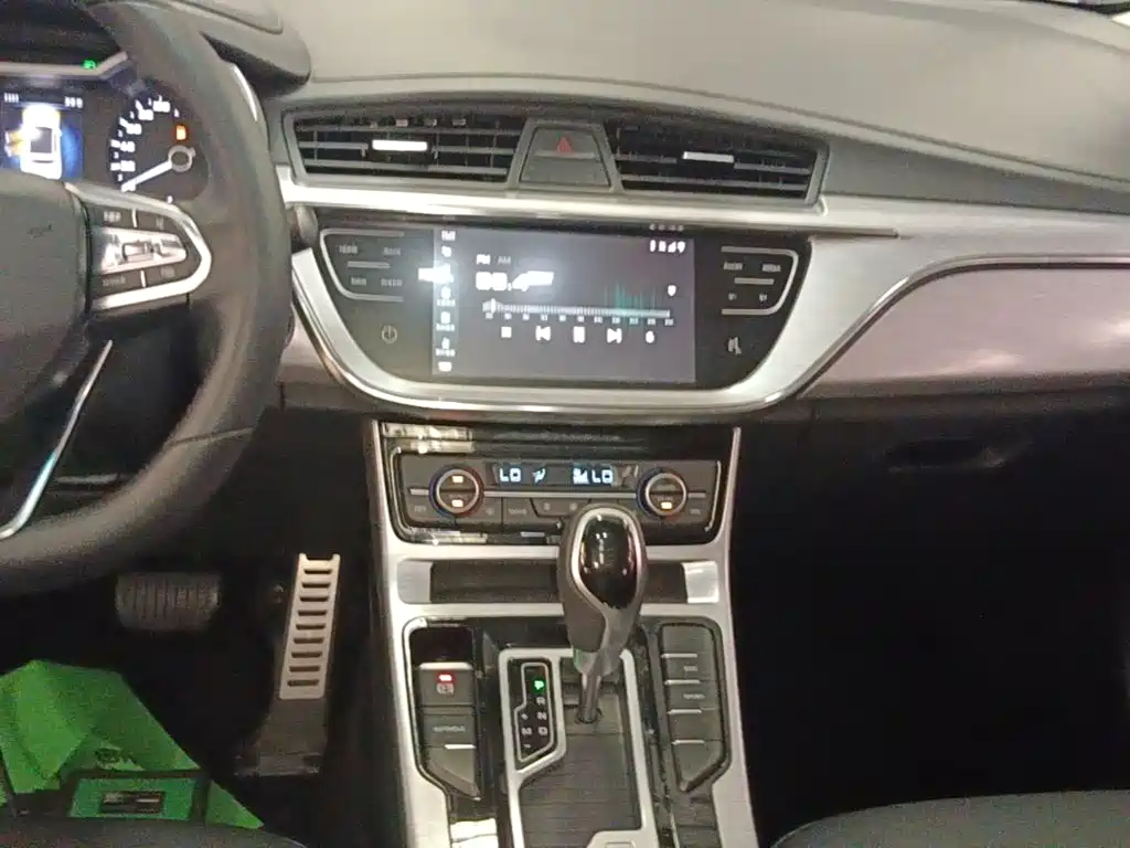 Geely Emgrand GS — фото 13