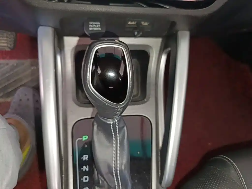 Geely Vision X3 — фото 14