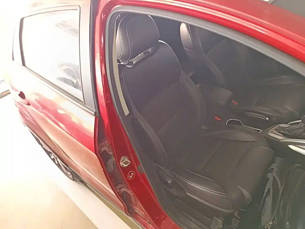 Geely Vision X3 — фото 25