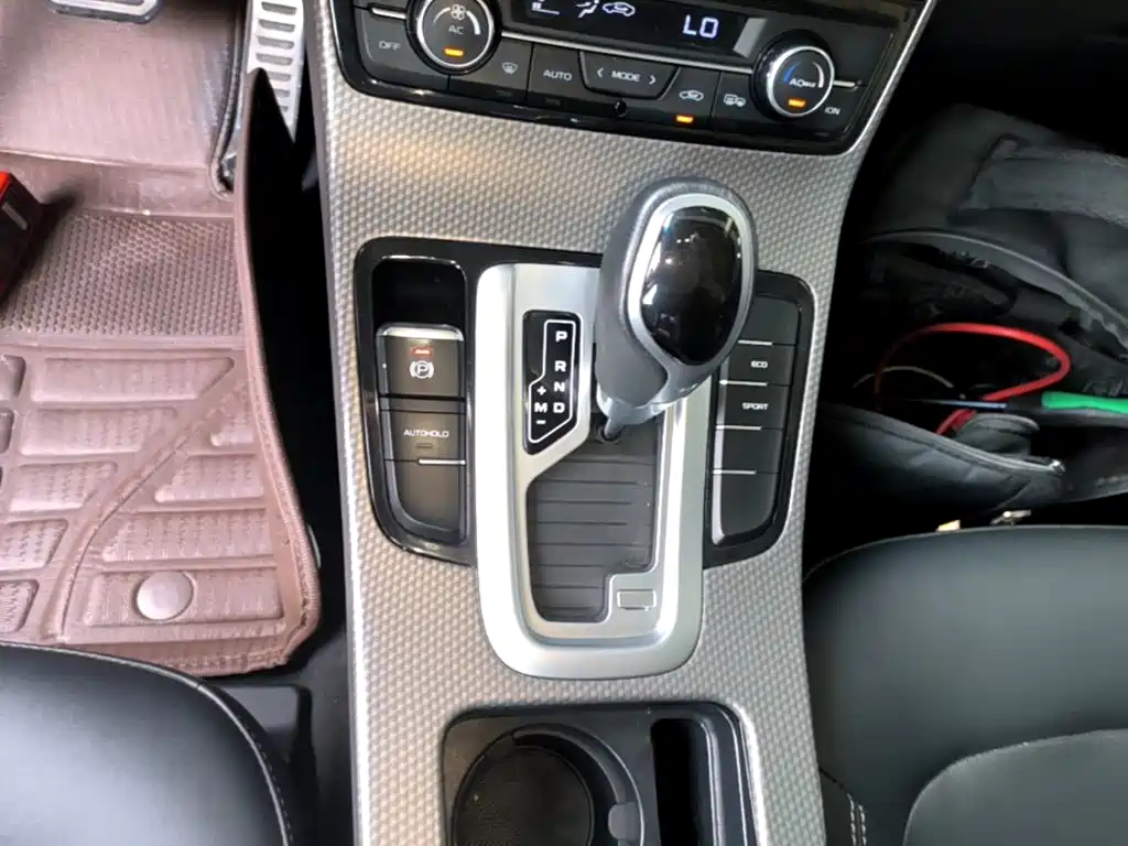 Geely Emgrand GS — фото 14