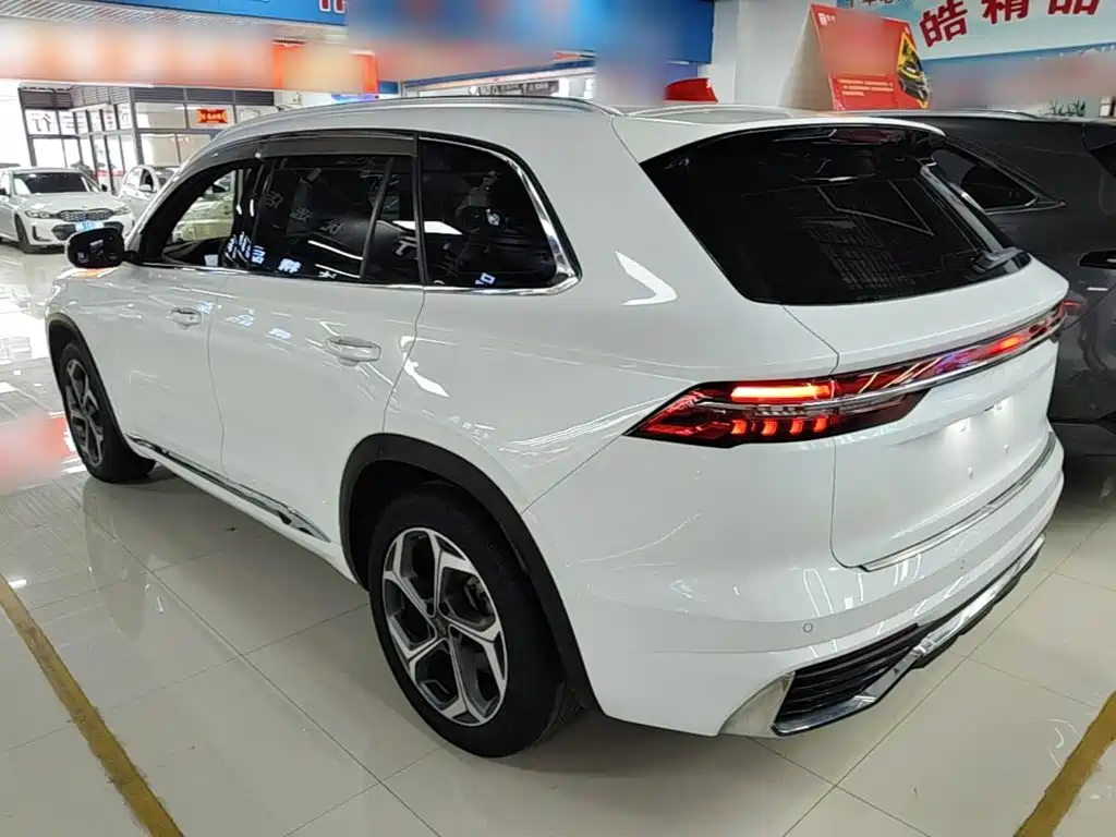 Geely Xingyue L — фото 5