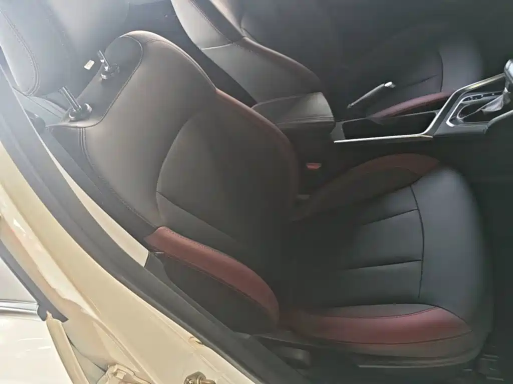 Geely Vision X3 — фото 25