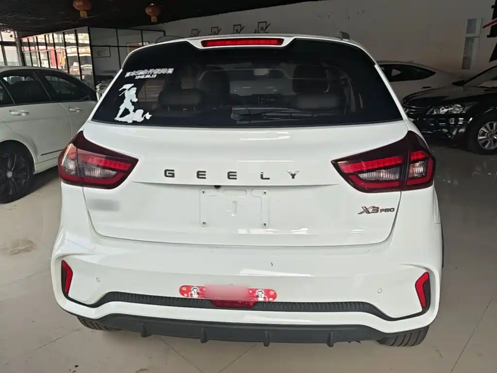 Geely Vision X3 — фото 6