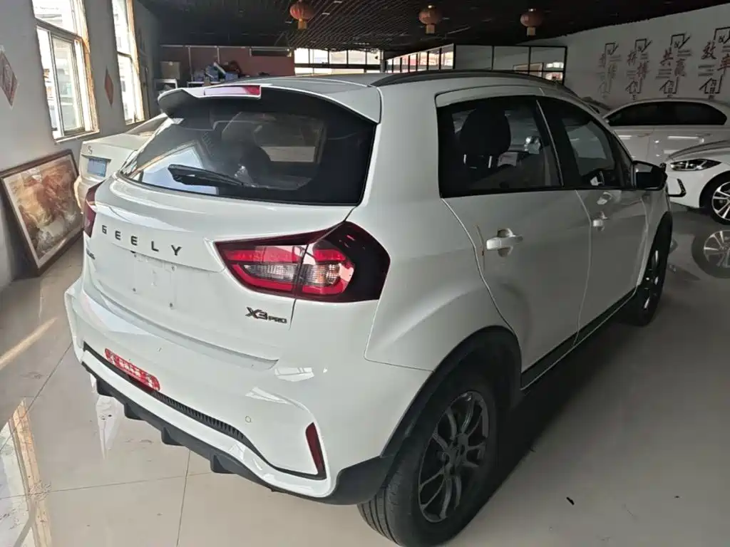 Geely Vision X3 — фото 7