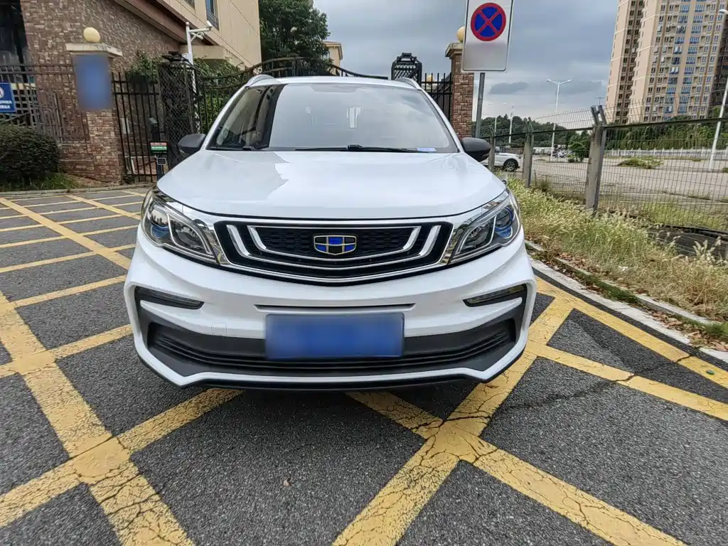 Geely Vision X3 — фото 6