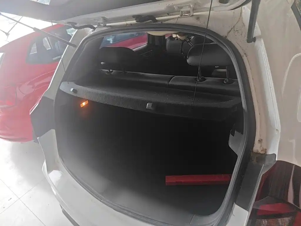 Geely Vision X3 — фото 19