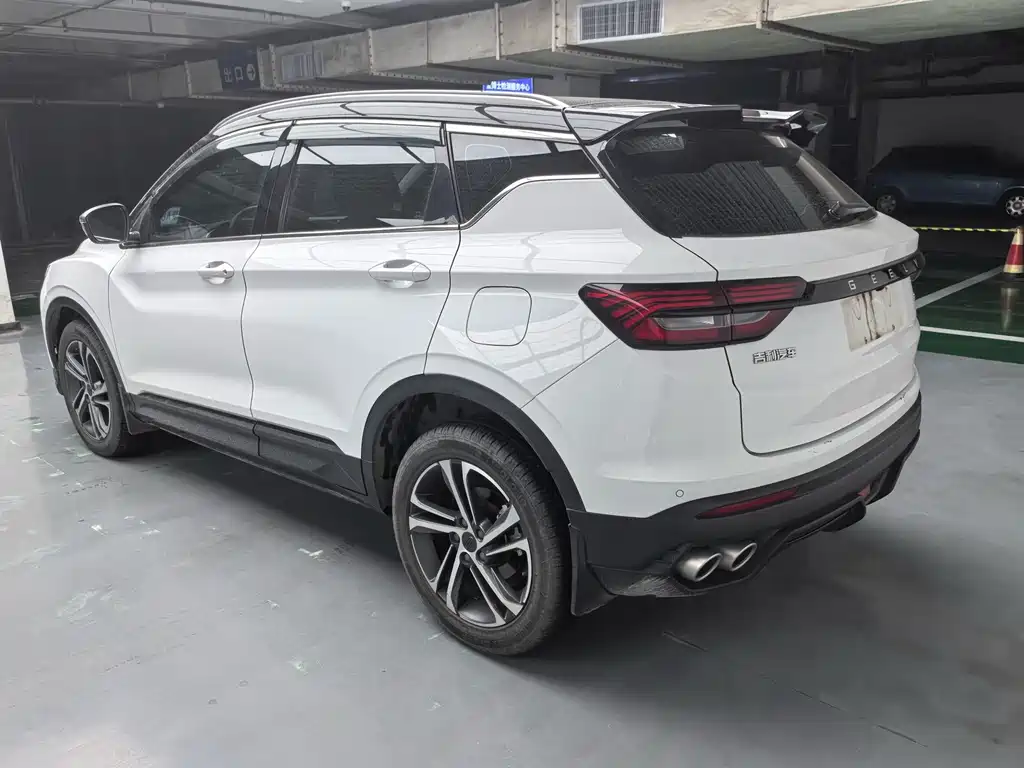 Geely Binyue — фото 10