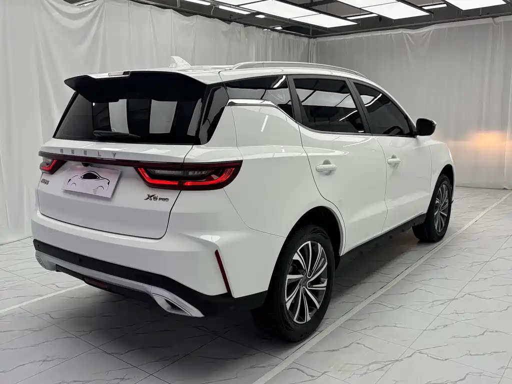 Geely Vision X6 — фото 6