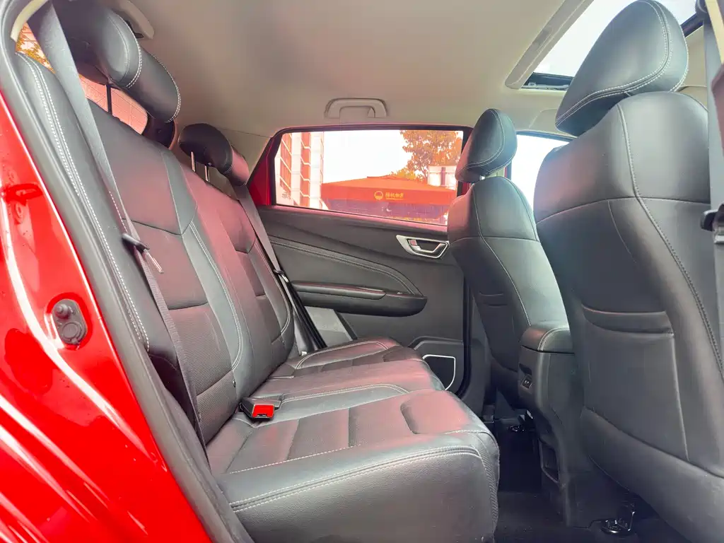 Geely Vision X3 — фото 11