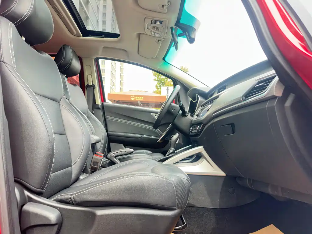 Geely Vision X3 — фото 10