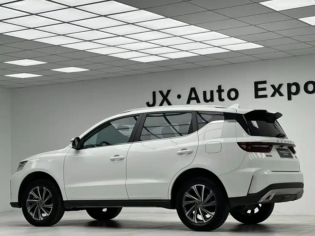 Geely Vision X6 — фото 6