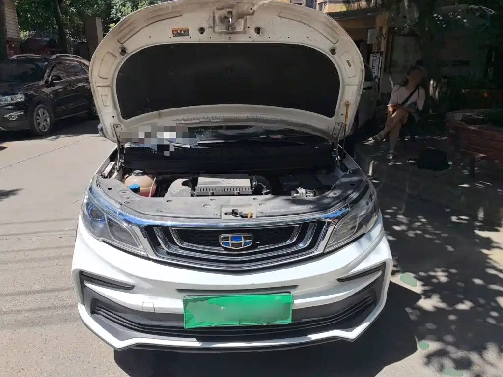 Geely Vision X3 — фото 11