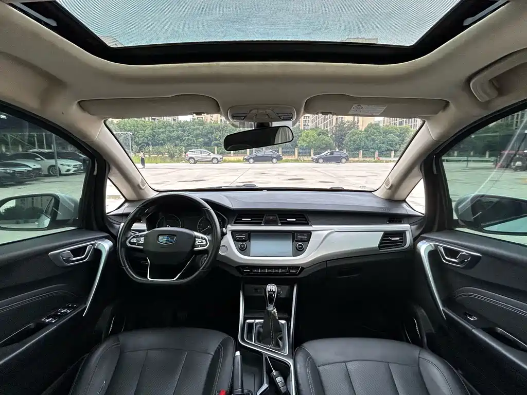 Geely Vision X3 — фото 6