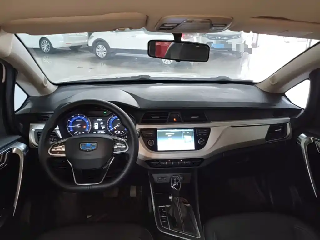 Geely Vision X3 — фото 10