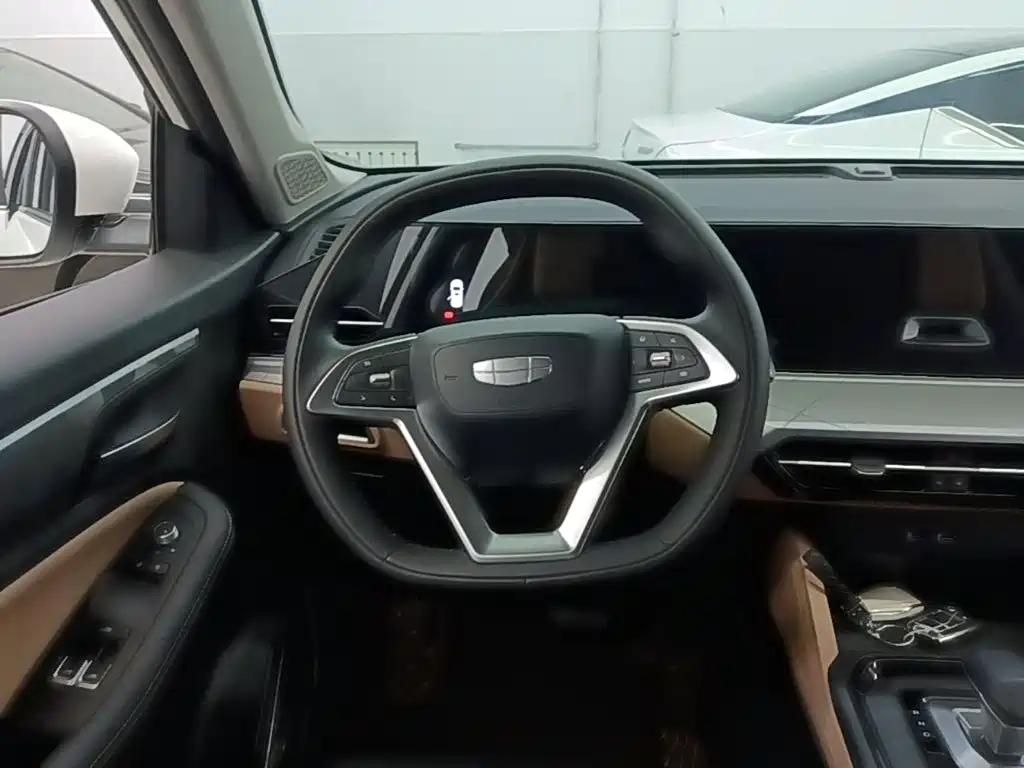Geely Haoyue PRO — фото 11