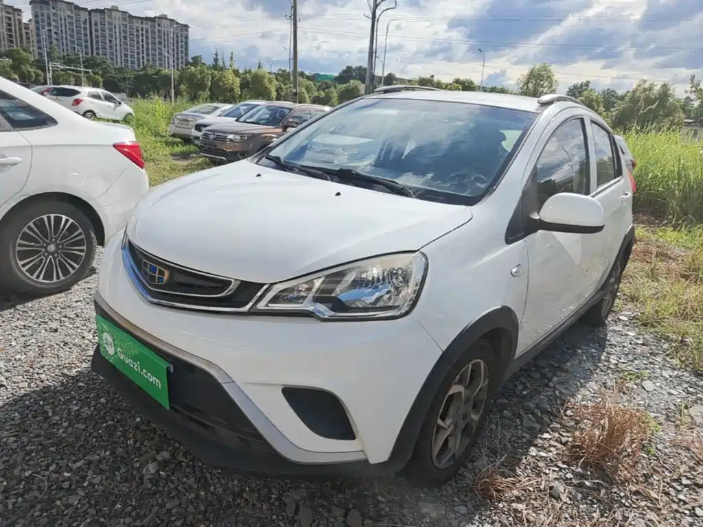 Geely Vision X1 — фото 2