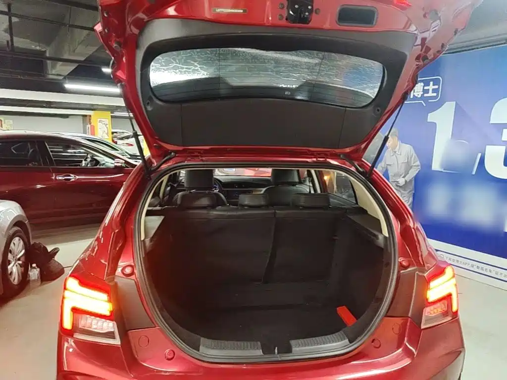 Geely Vision S1 — фото 19
