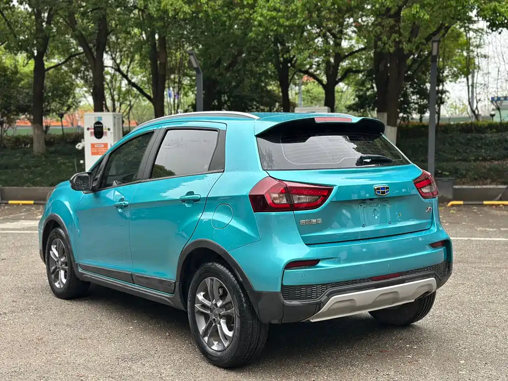 Geely Vision X3 — фото 6