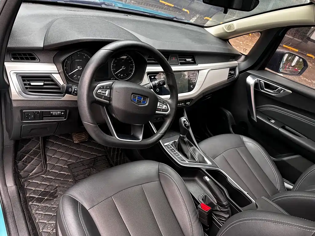 Geely Vision X3 — фото 8
