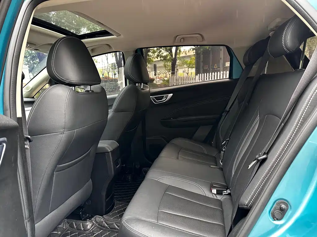 Geely Vision X3 — фото 10