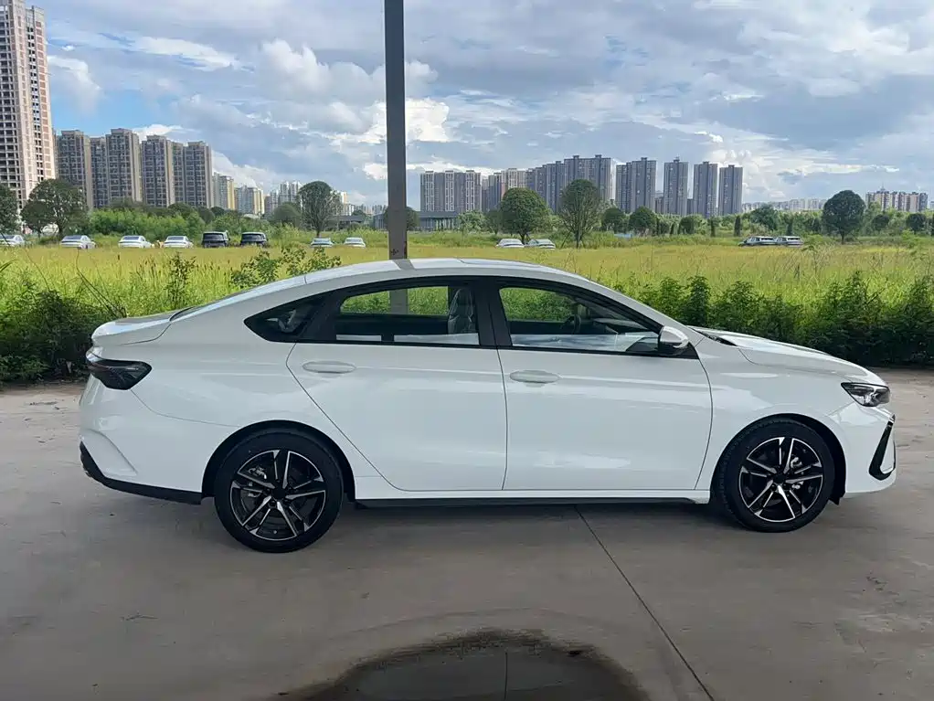 Geely Binrui — фото 7