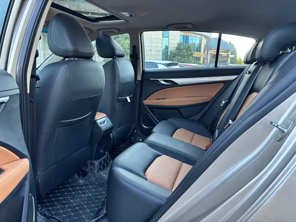 Geely Vision S1 — фото 13