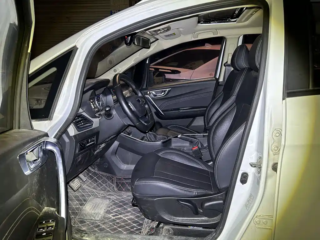 Geely Vision X3 — фото 3