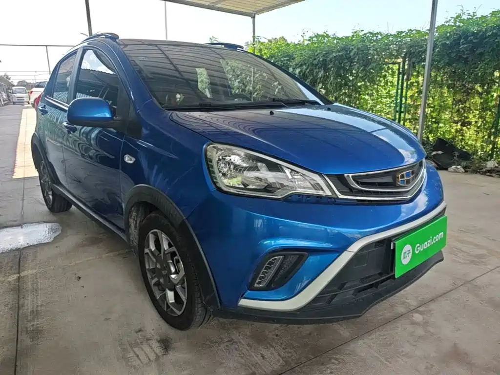 Geely Vision X1 — фото 22