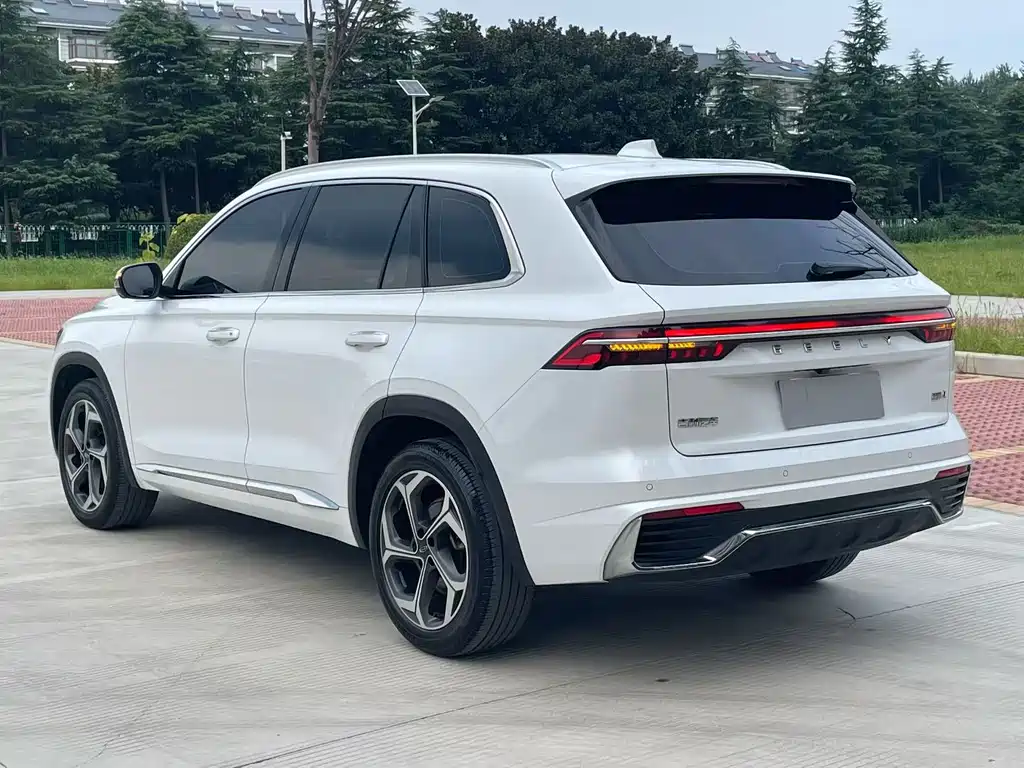 Geely Xingyue L — фото 9