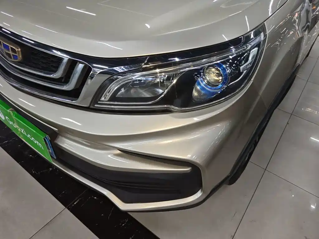 Geely Vision X3 — фото 24