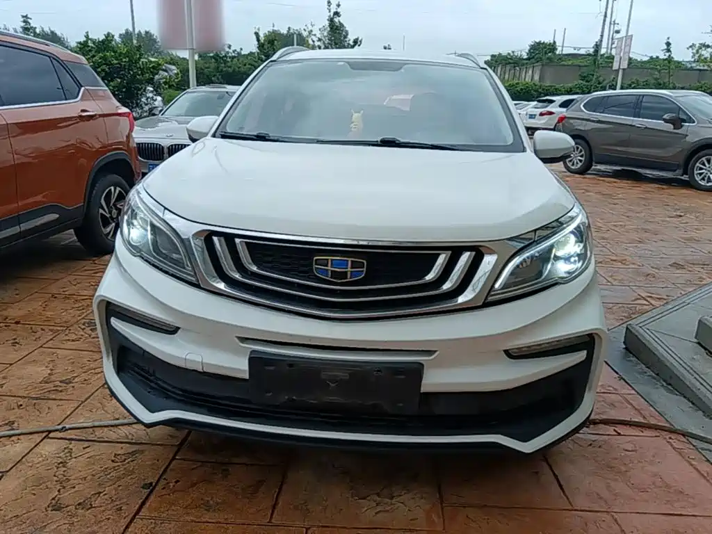 Geely Vision X3 — фото 3