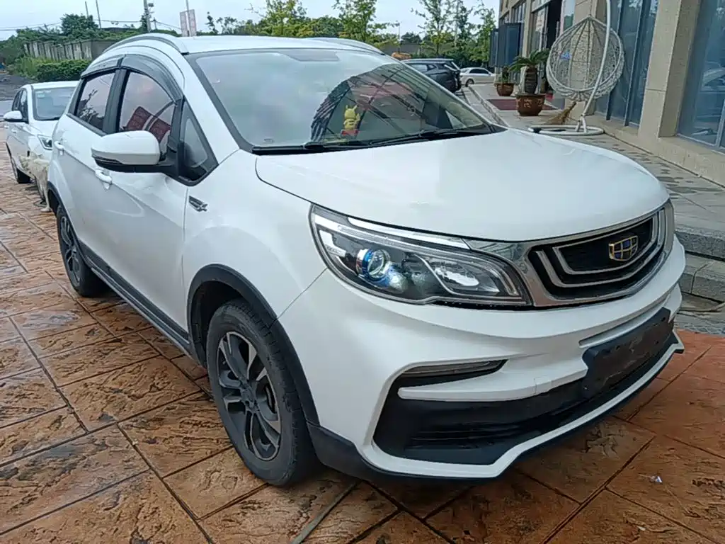 Geely Vision X3 — фото 4