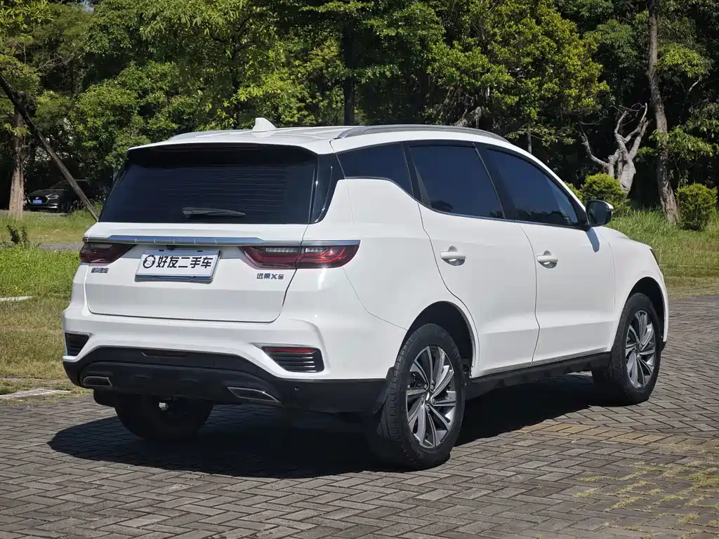 Geely Vision X6 — фото 5