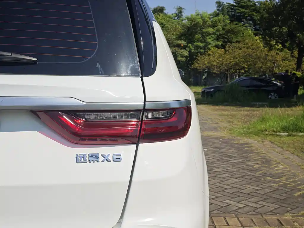 Geely Vision X6 — фото 9