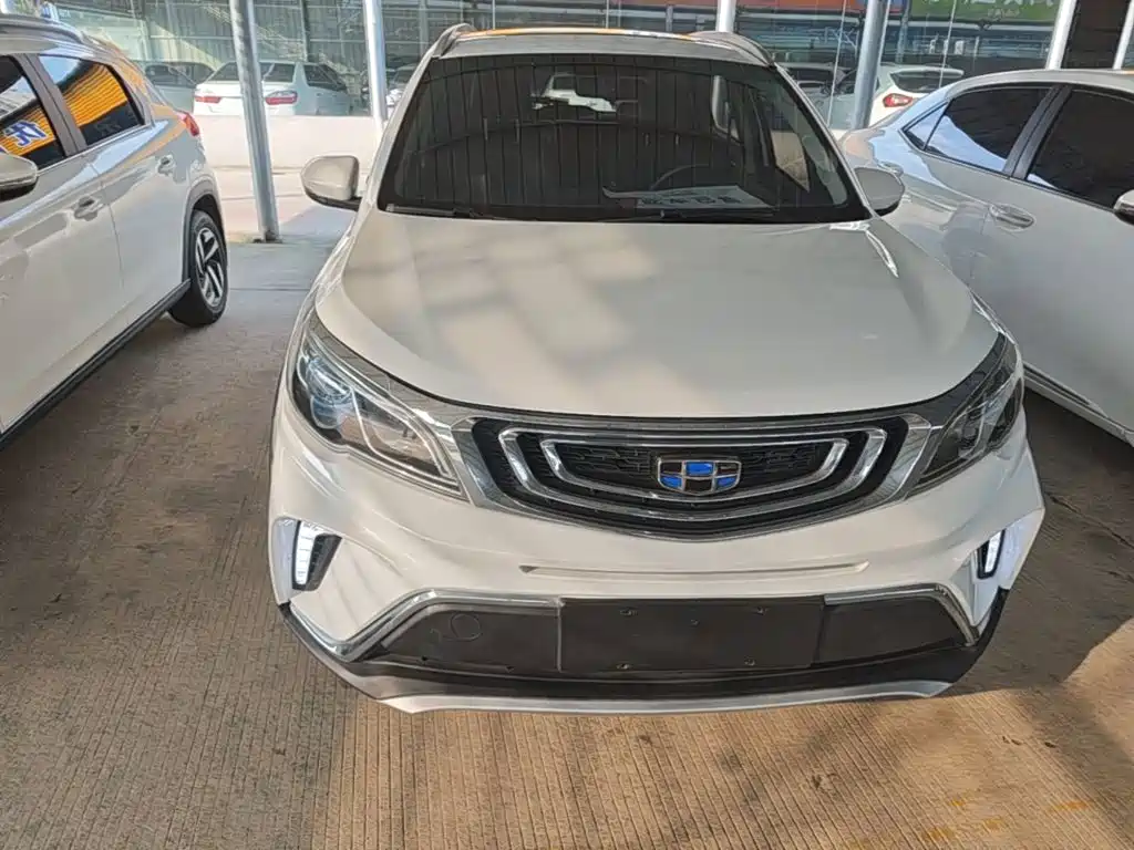 Geely Vision X3 — фото 3