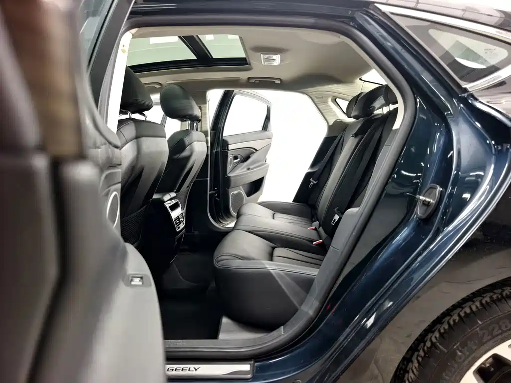 Geely Borui — фото 13