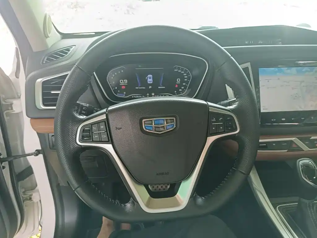 Geely Vision X6 — фото 11