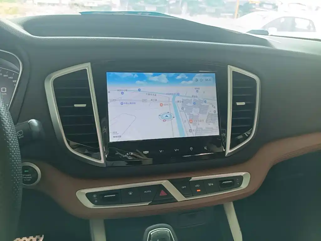 Geely Vision X6 — фото 13