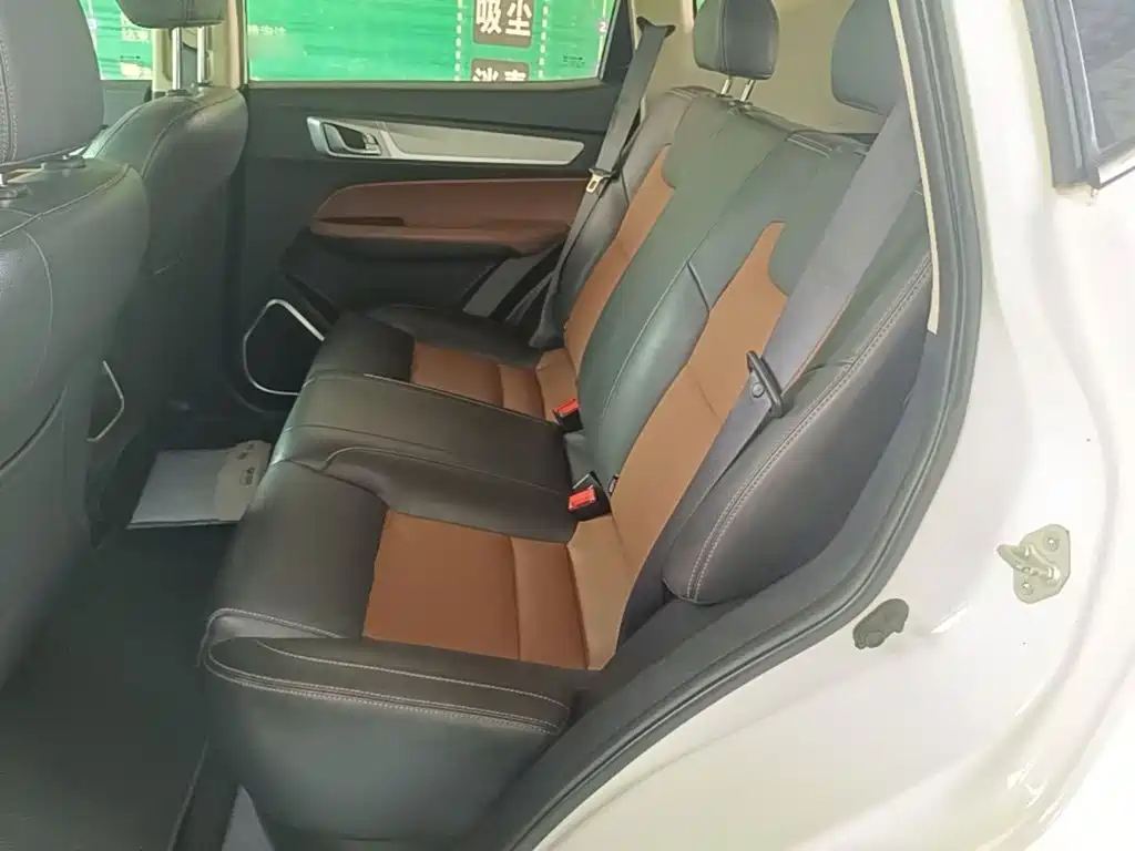Geely Vision X6 — фото 17