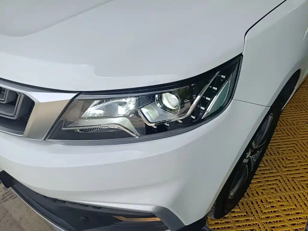 Geely Vision X6 — фото 24