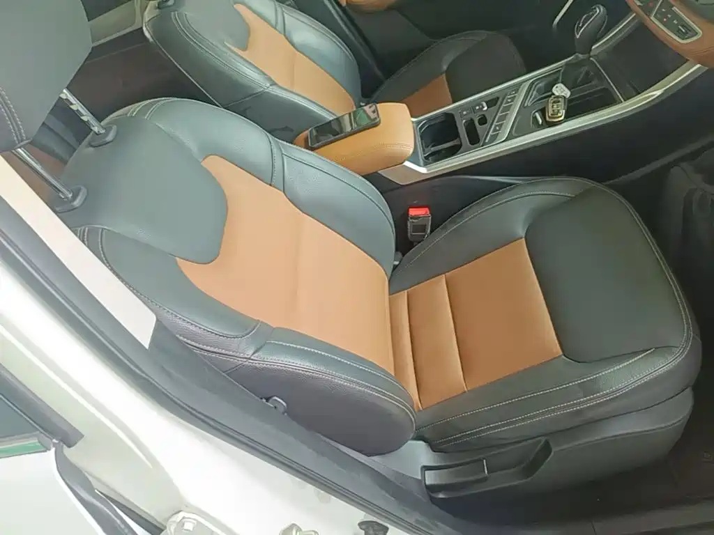 Geely Vision X6 — фото 25