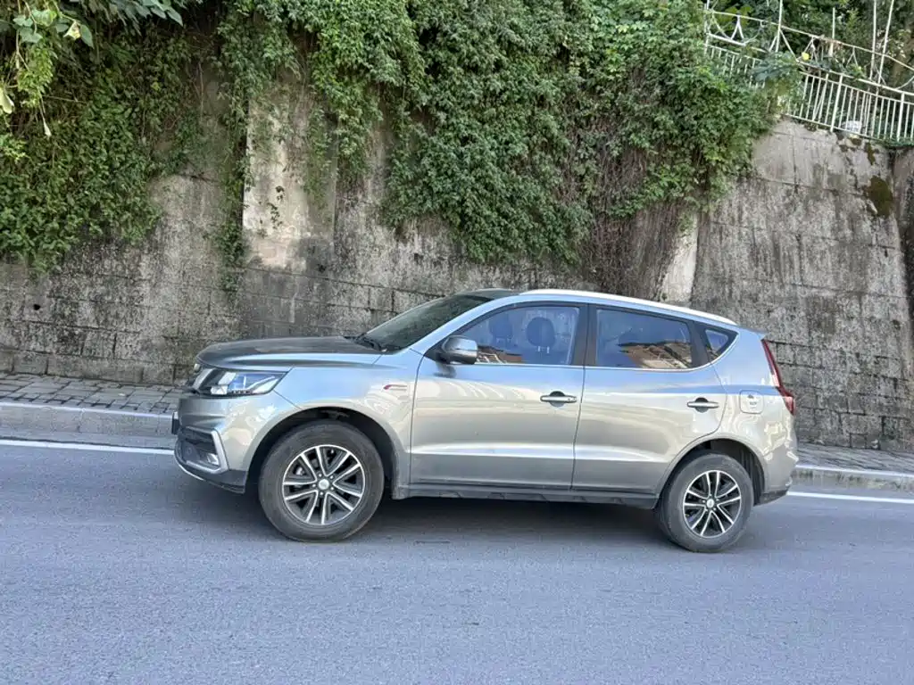 Geely Vision X6 — фото 9
