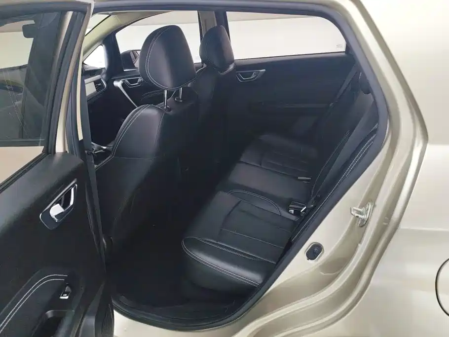 Geely Vision X3 — фото 11