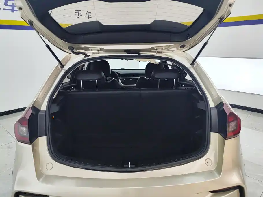 Geely Vision X3 — фото 4