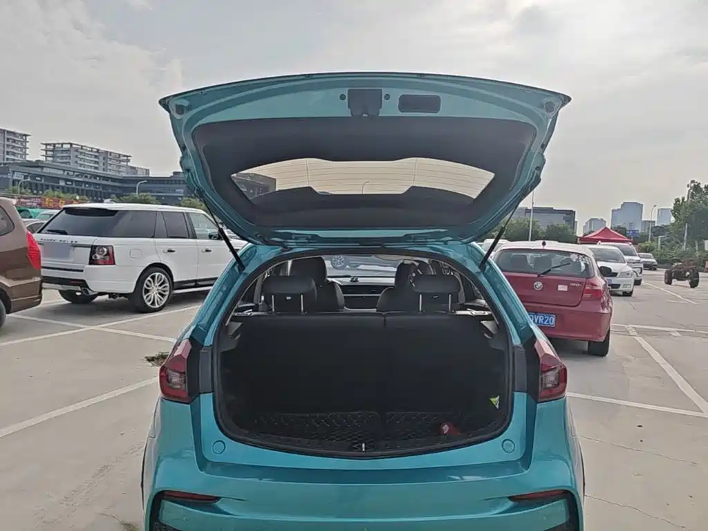 Geely Vision X3 — фото 19